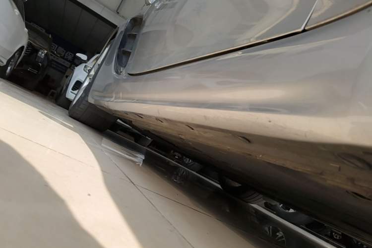 Used Porsche 718 2020 Cayman 2.0T Right Side Sill