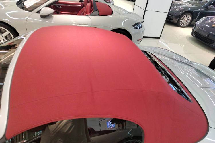 Used Porsche 718 2020 Boxster 2.0T Roof
