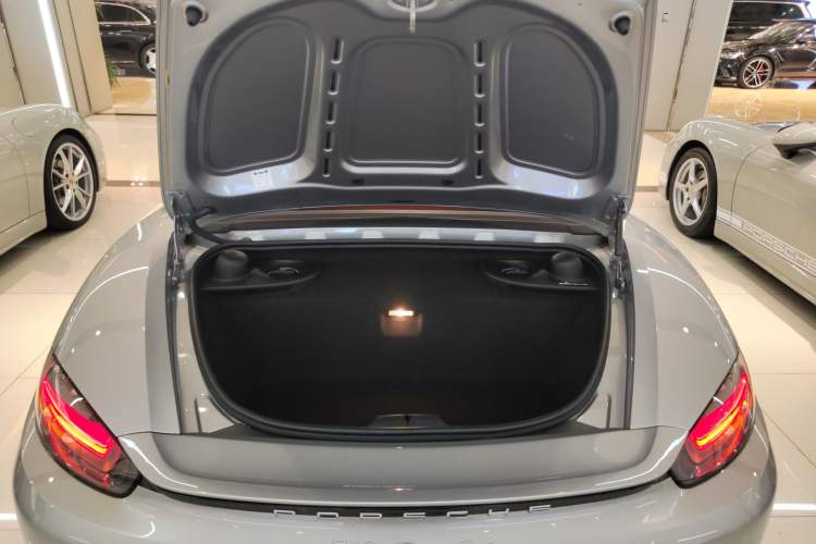 Used Porsche 718 2020 Boxster 2.0T Trunk