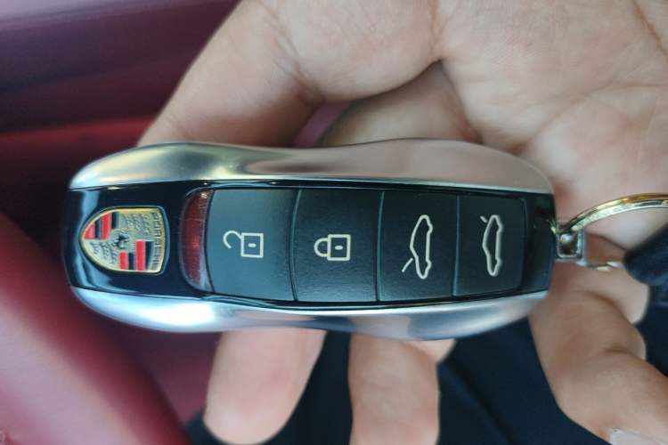 Used Porsche 718 2020 Cayman 2.0T Vehicle Key