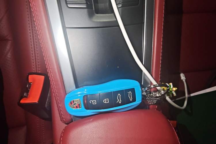 Used Porsche 718 2020 Boxster 2.0T Vehicle Key