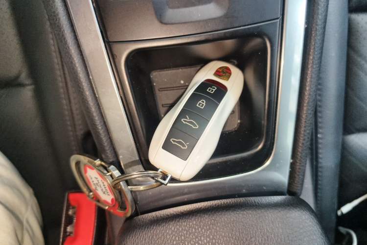 Used Porsche 718 2020 Cayman 2.0T Vehicle Key