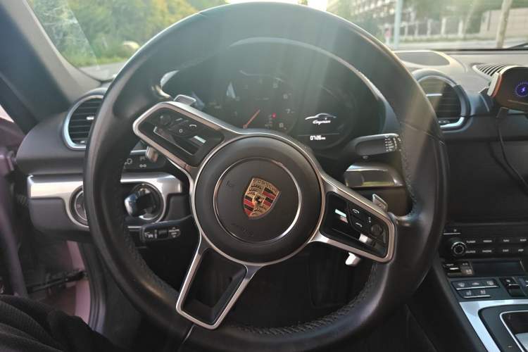 Used Porsche 718 2020 Cayman 2.0T Steering Wheel