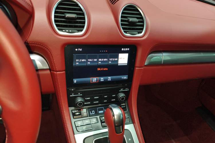 Used Porsche 718 2020 Boxster 2.0T Audio And AC Panel