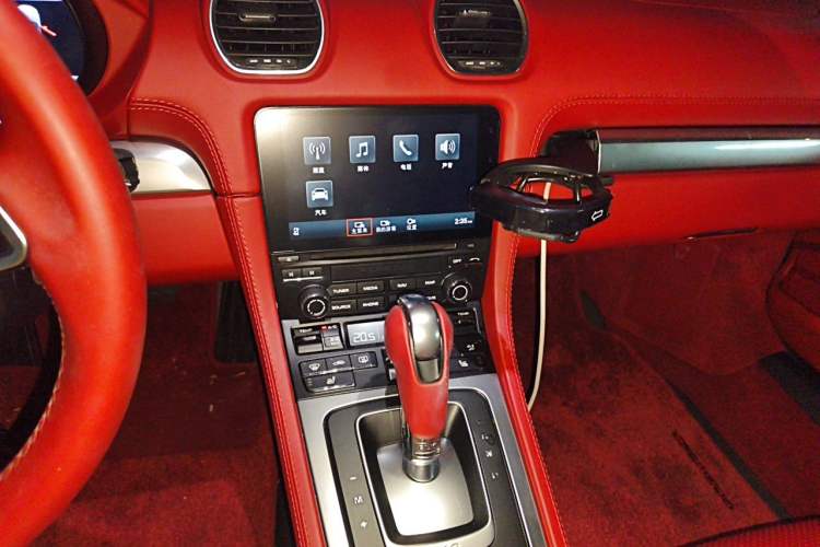Used Porsche 718 2020 Boxster 2.0T Audio And AC Panel
