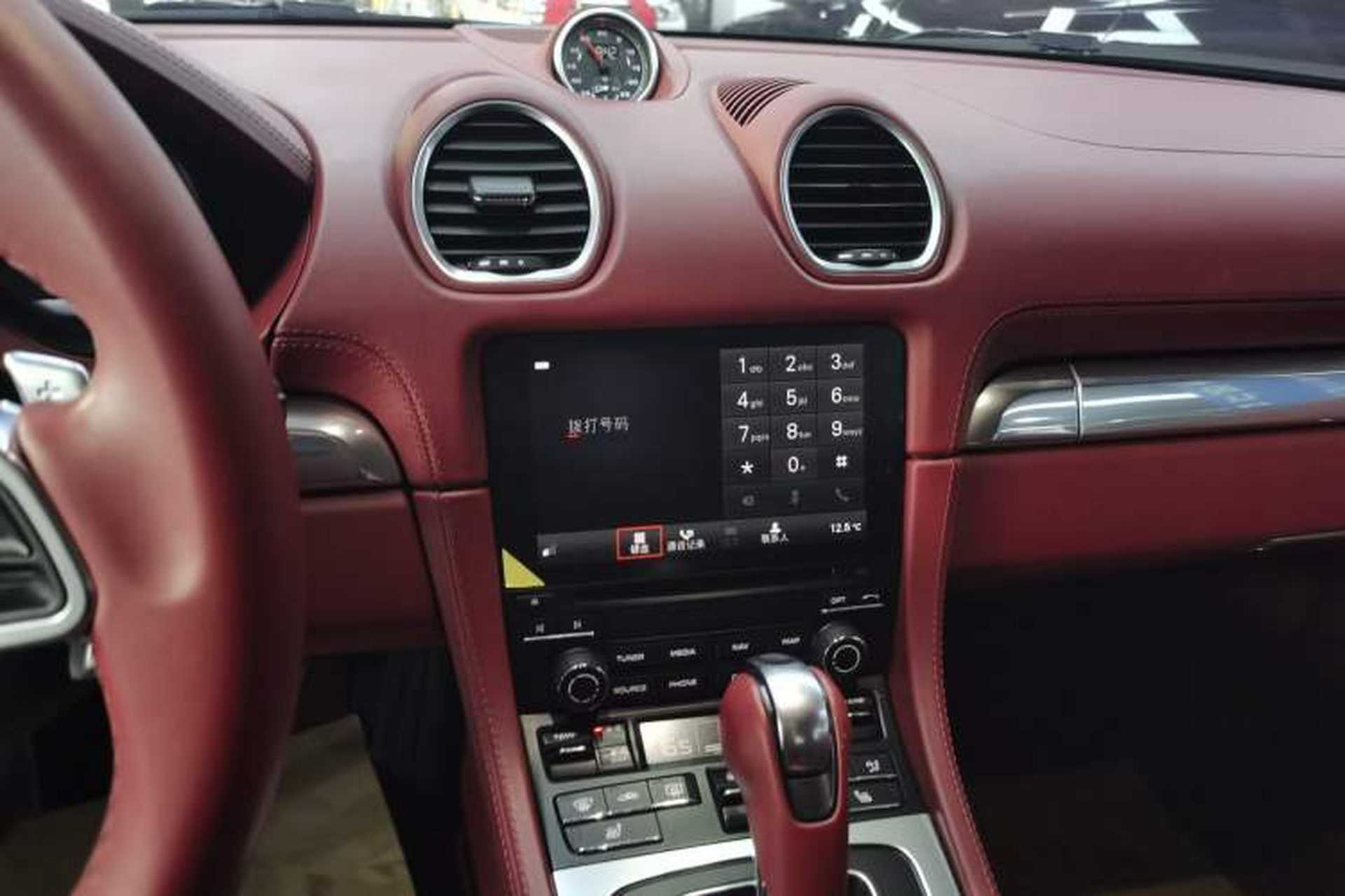 Used Porsche 718 2020 Cayman 2.0T Audio And AC Panel
