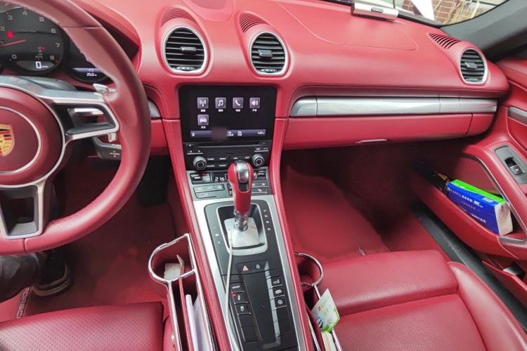 Used Porsche 718 2020 Cayman 2.0T Audio And AC Panel