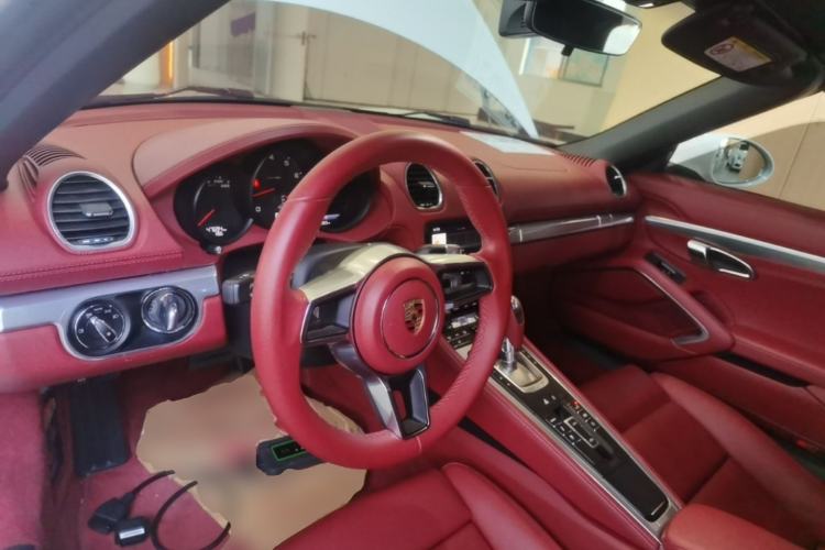 Used Porsche 718 2020 Boxster 2.0T Center Console