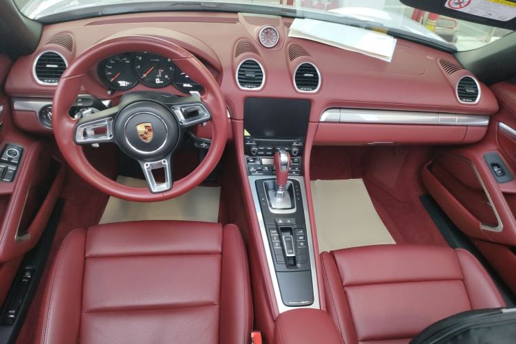 Used Porsche 718 2020 Boxster 2.0T Center Console