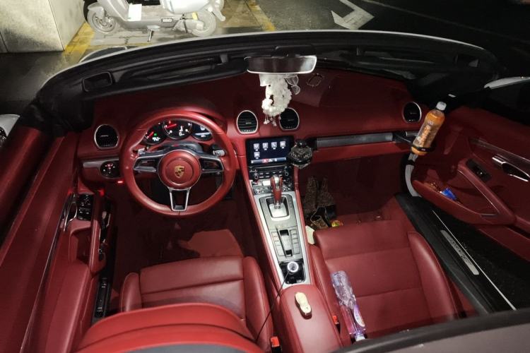 Used Porsche 718 2020 Boxster 2.0T Center Console
