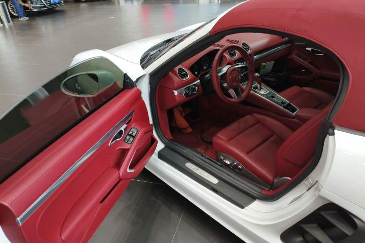 Used Porsche 718 2020 Boxster 2.0T Driver Seat
