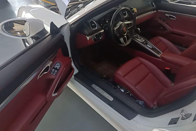 Used Porsche 718 2020 Boxster 2.0T Driver Seat