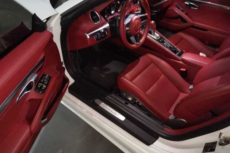 Used Porsche 718 2020 Boxster 2.0T Driver Seat