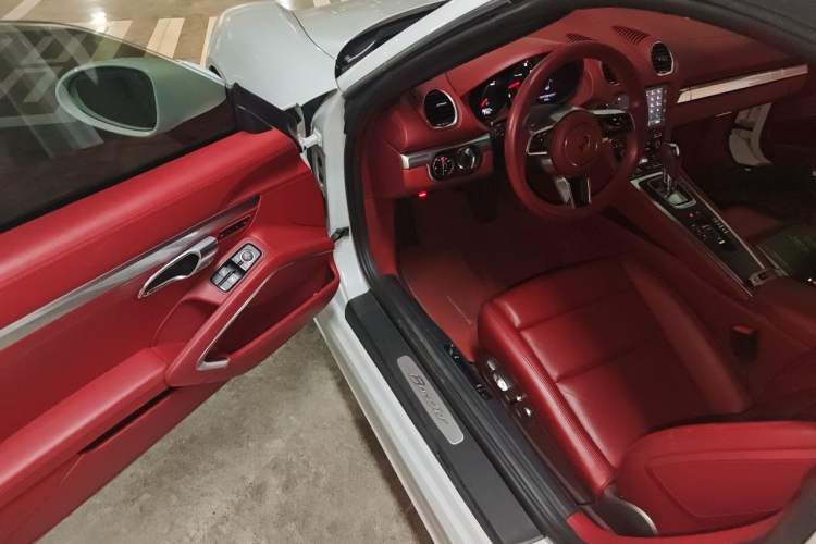Used Porsche 718 2020 Boxster 2.0T Driver Seat