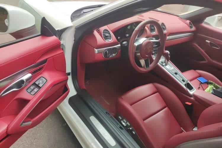 Used Porsche 718 2020 Boxster 2.0T Driver Seat