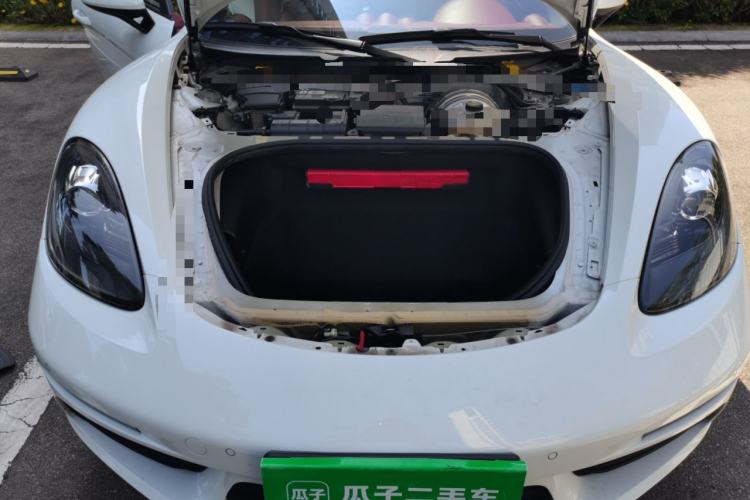Used Porsche 718 2020 Cayman 2.0T Engine Bay