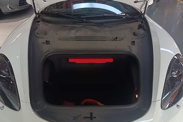 Used Porsche 718 2020 Boxster 2.0T Engine Bay