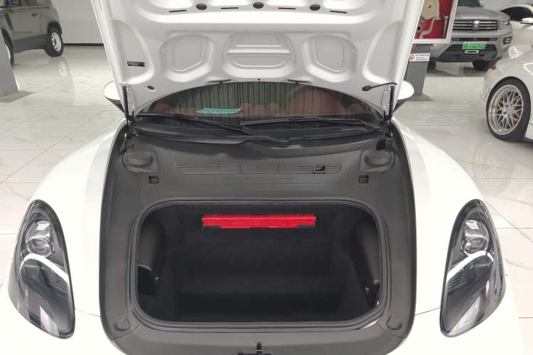 Used Porsche 718 2020 Boxster 2.0T Engine Bay