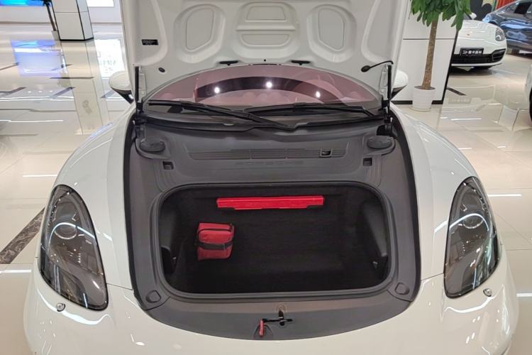 Used Porsche 718 2020 Cayman 2.0T Engine Bay