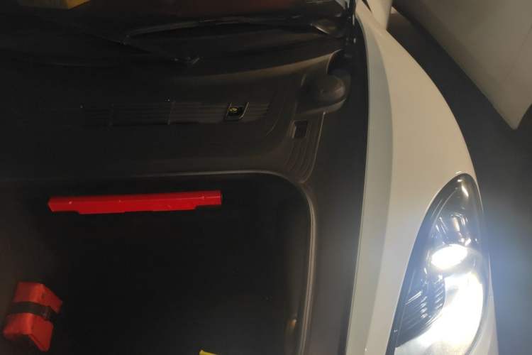 Used Porsche 718 2020 Boxster 2.0T Engine Bay Left