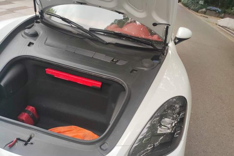Used Porsche 718 2020 Boxster 2.0T Engine Bay Left