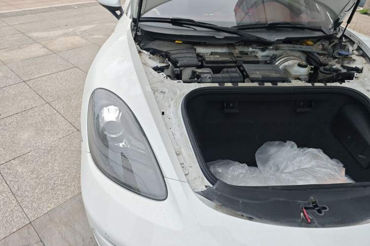 Used Porsche 718 2020 Boxster 2.0T Engine Bay Right
