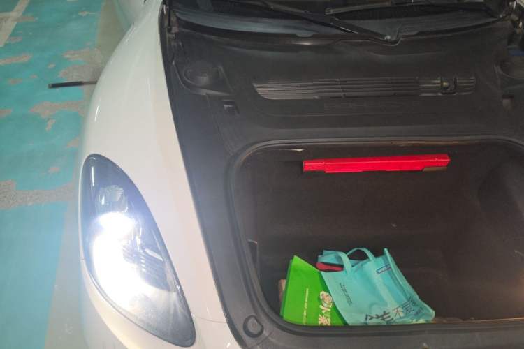 Used Porsche 718 2020 Boxster 2.0T Engine Bay Right