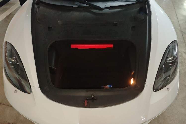 Used Porsche 718 2020 Boxster 2.0T Engine Bay