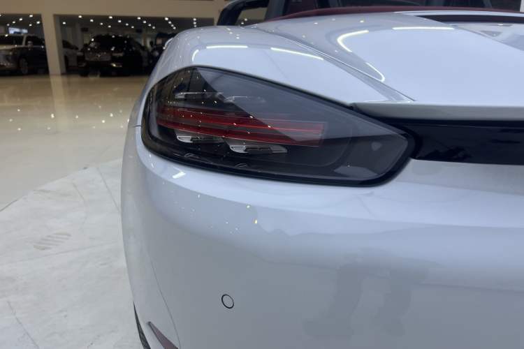Used Porsche 718 2020 Boxster 2.0T Exterior 4