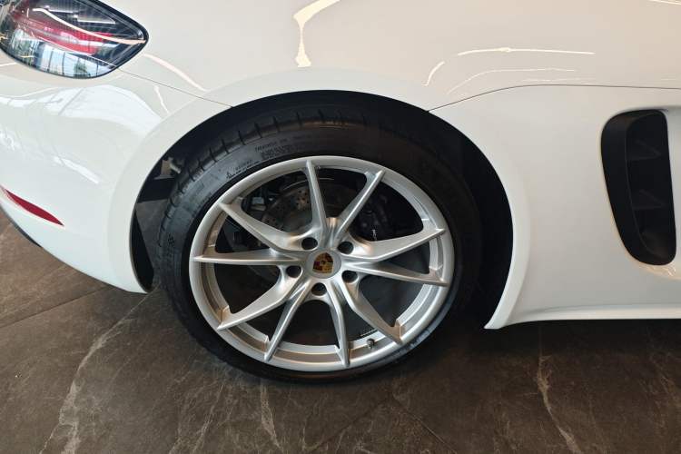 Used Porsche 718 2020 Boxster 2.0T Exterior 5