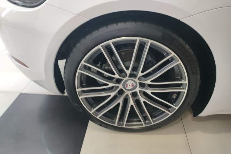 Used Porsche 718 2020 Boxster 2.0T Exterior 5