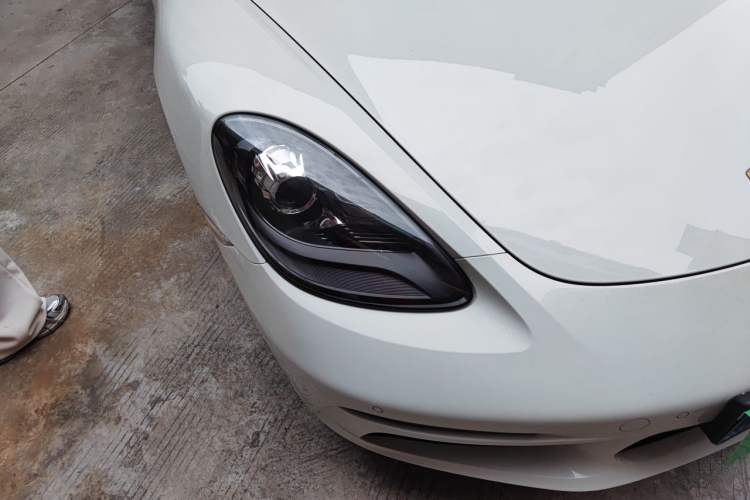 Used Porsche 718 2020 Cayman 2.0T Exterior 6