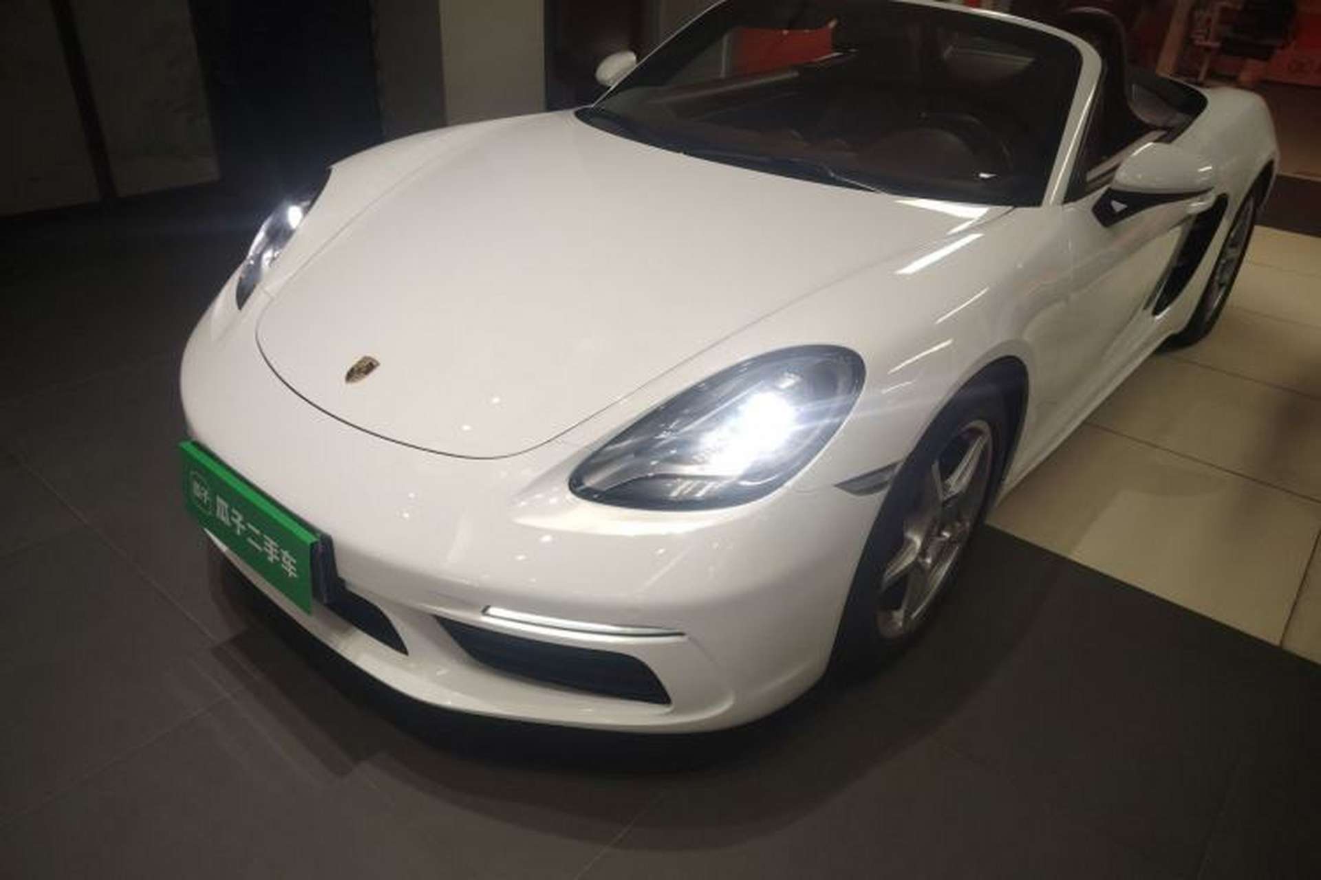 Used Porsche 718 2020 Boxster 2.0T Front Left 45 Deg