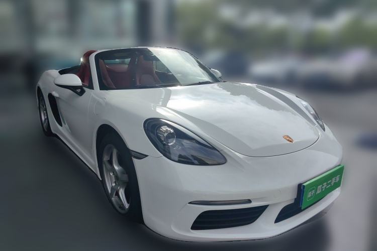 Used Porsche 718 2020 Boxster 2.0T Front Right 45 Deg