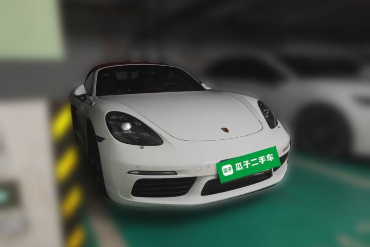 Used Porsche 718 2020 Boxster 2.0T Front Right 45 Deg