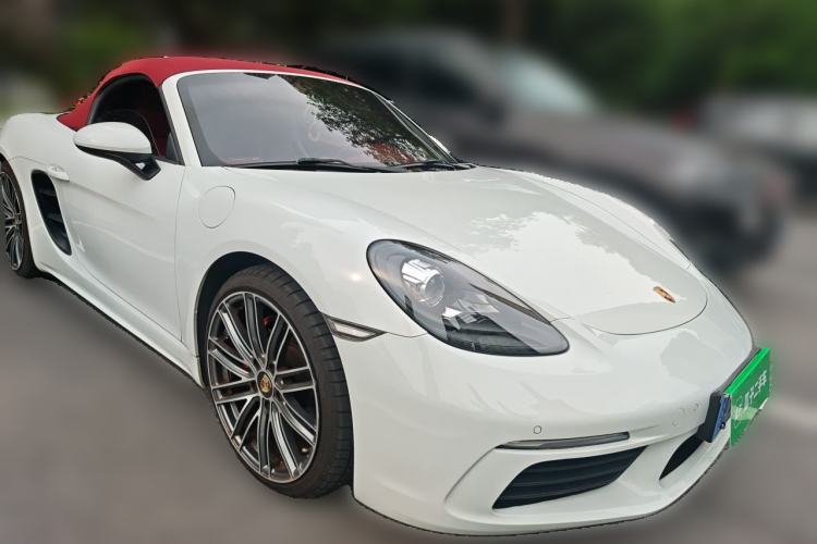 Used Porsche 718 2020 Boxster 2.0T Front Right 45 Deg