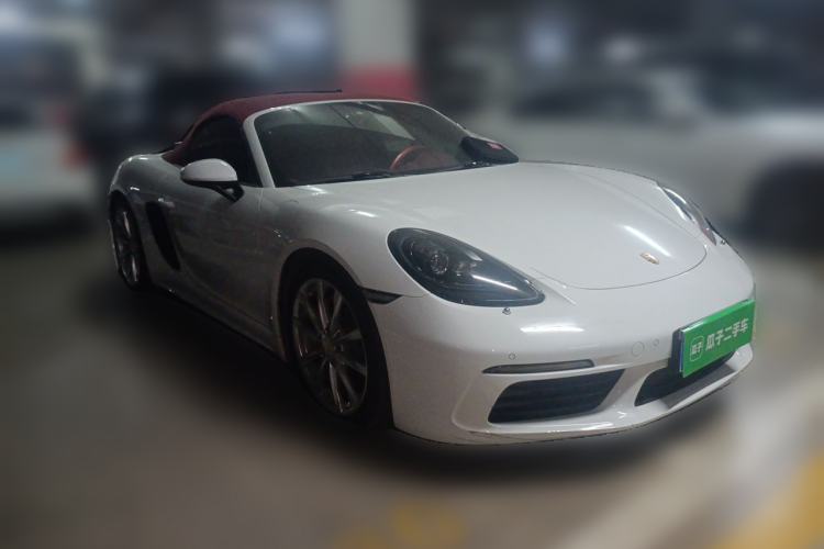 Used Porsche 718 2020 Boxster 2.0T Front Right 45 Deg