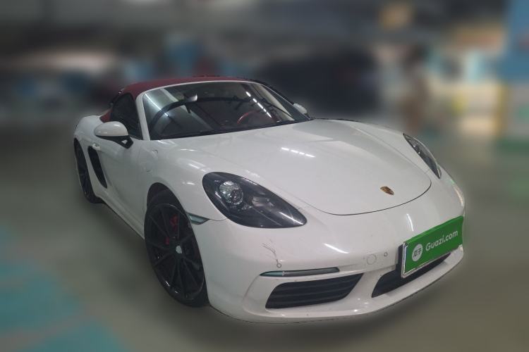 Used Porsche 718 2020 Boxster 2.0T Front Right 45 Deg
