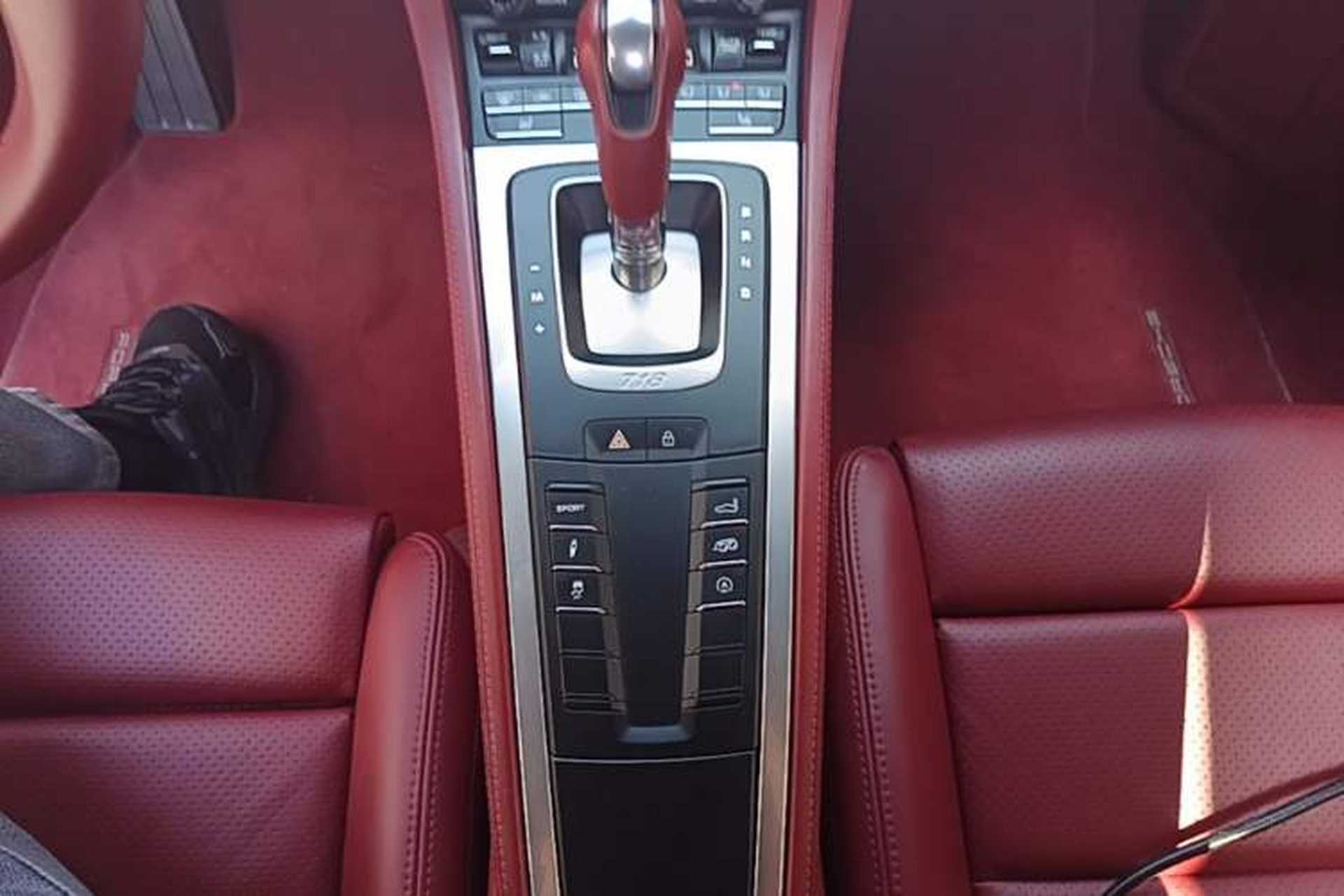 Used Porsche 718 2020 Cayman 2.0T Gear Lever