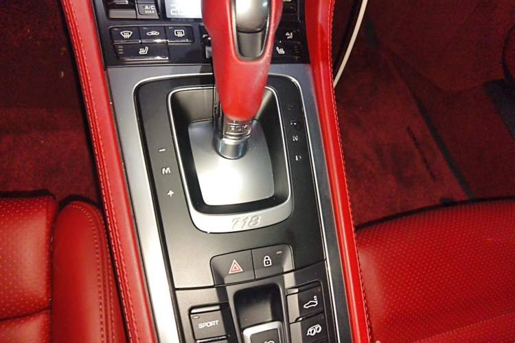 Used Porsche 718 2020 Boxster 2.0T Gear Lever