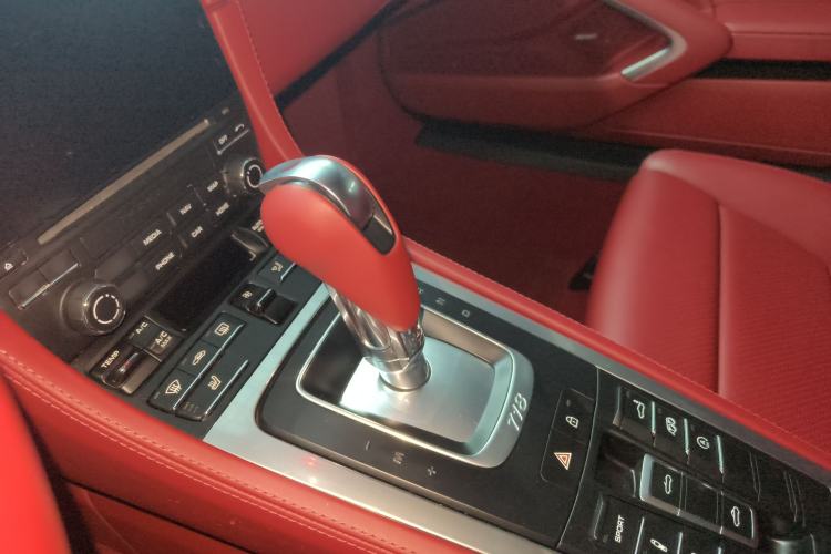 Used Porsche 718 2020 Boxster 2.0T Gear Lever
