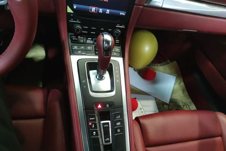 Used Porsche 718 2020 Boxster 2.0T Gear Lever