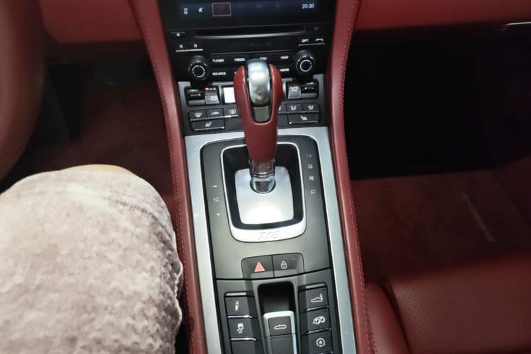 Used Porsche 718 2020 Boxster 2.0T Gear Lever