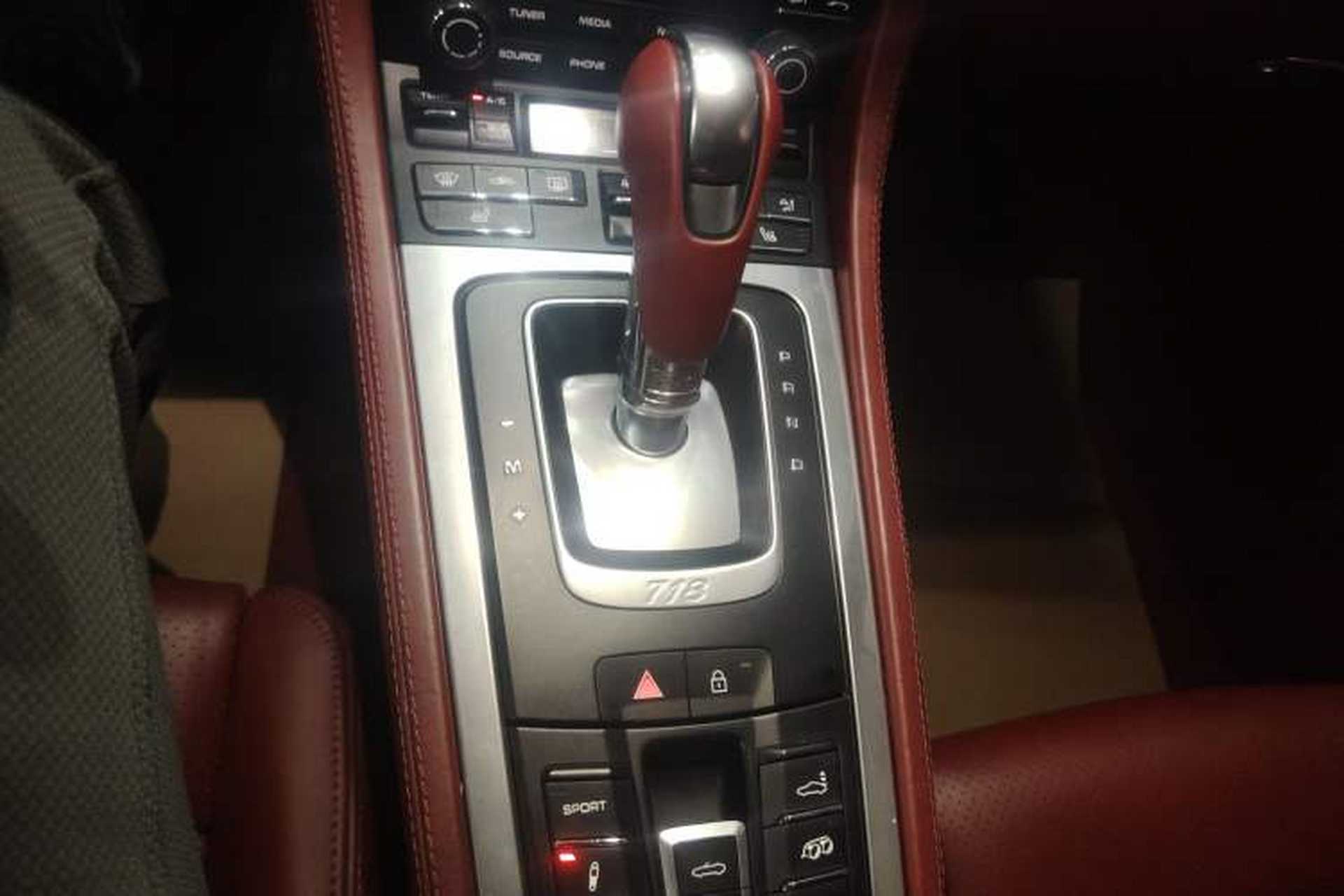 Used Porsche 718 2020 Boxster 2.0T Gear Lever