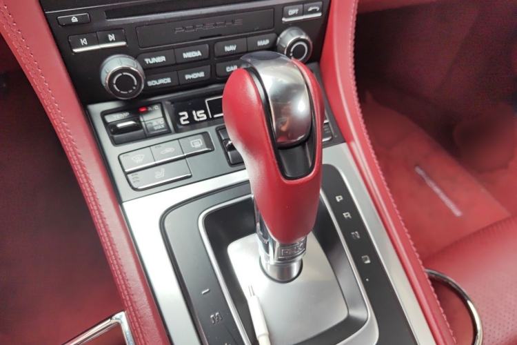 Used Porsche 718 2020 Cayman 2.0T Gear Lever