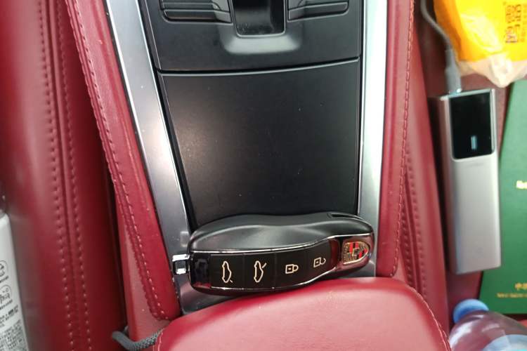 Used Porsche 718 2020 Boxster 2.0T Interior 1