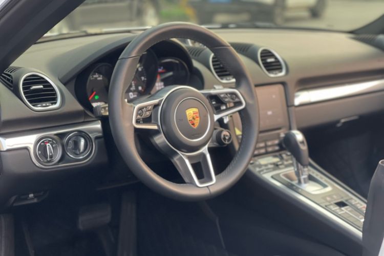 Used Porsche 718 2020 Boxster 2.0T Interior 1