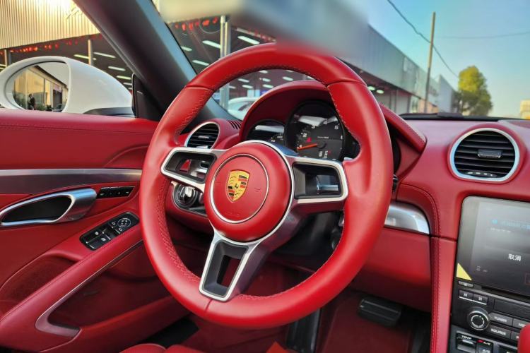Used Porsche 718 2020 Boxster 2.0T Interior 1
