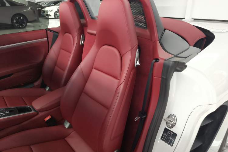Used Porsche 718 2020 Boxster 2.0T Interior 3