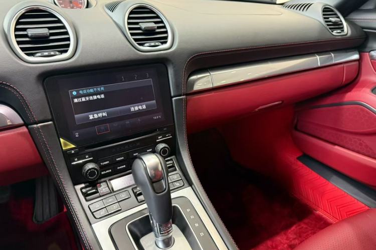 Used Porsche 718 2020 Boxster 2.0T Interior 3